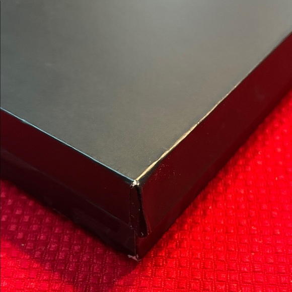 Disney Gold and Black Watch with Minnie Mouse boxed set - Picture 9 of 9